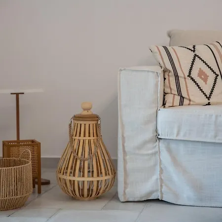 Vagianou Thea Bianco * Vivlos